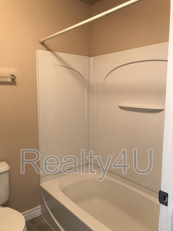Building Photo - 1212 W 50 N