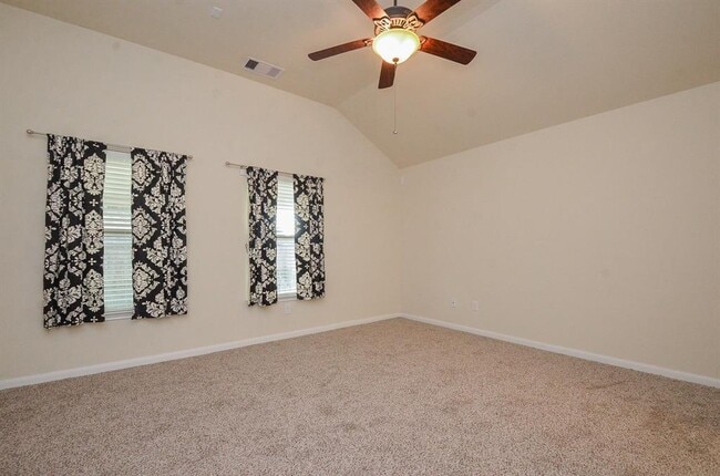 Building Photo - 21519 Crainfeld Dr