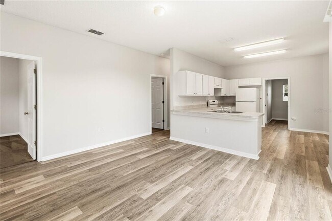 Building Photo - 251 Grouper Ct