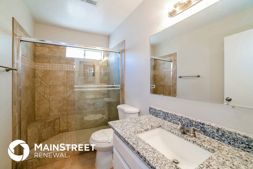 Building Photo - 10414 W Calle De Plata