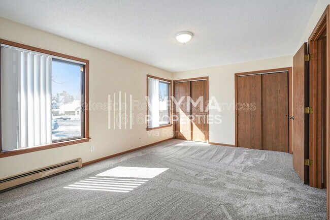 Building Photo - 2914 Earle Ave SW