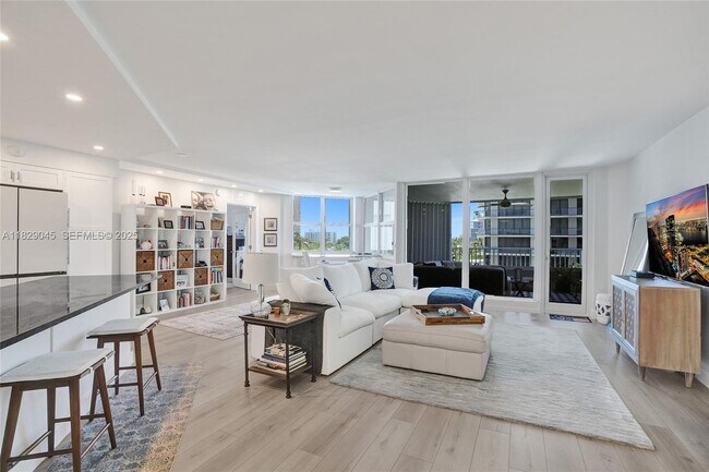 Building Photo - 1340 S Ocean Blvd