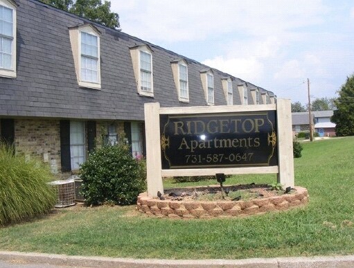 Primary Photo - Ridge Top Apartments