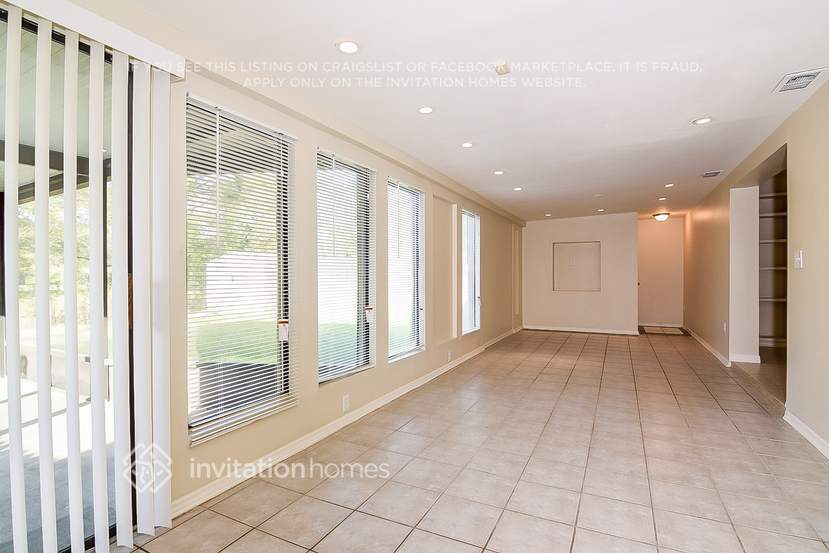 Building Photo - 8512 Misty River Ct