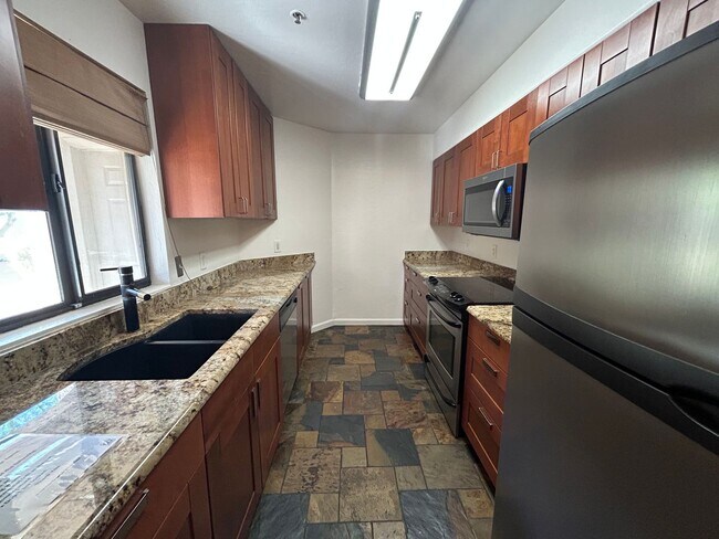 Building Photo - 1287 N Alma School Rd