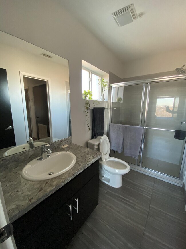 Building Photo - 502 Shiloh Dr