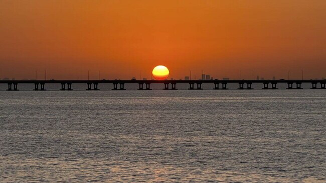 Building Photo - 2755 Via Capri