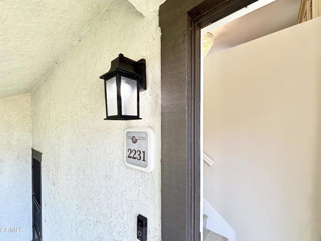 Building Photo - 2231 Martinique Ln