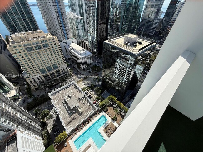 Building Photo - 1080 Brickell Ave