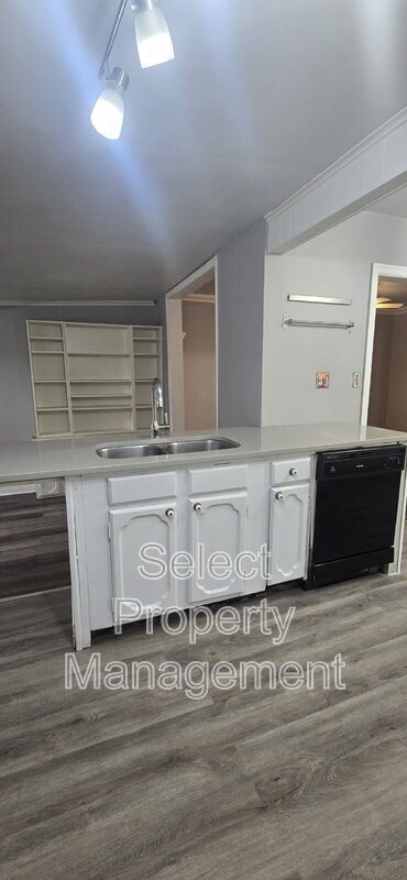 Building Photo - 1228 Elmwood Ave