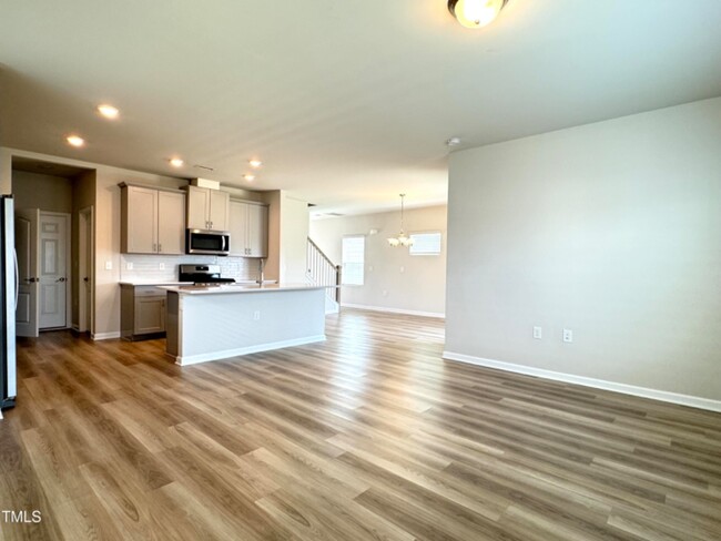 Building Photo - 4 Bedroom Single Family House for Rent