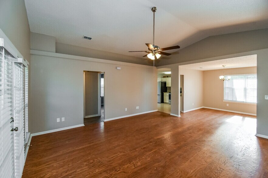 Building Photo - 8857 Spring Harvest Ln E