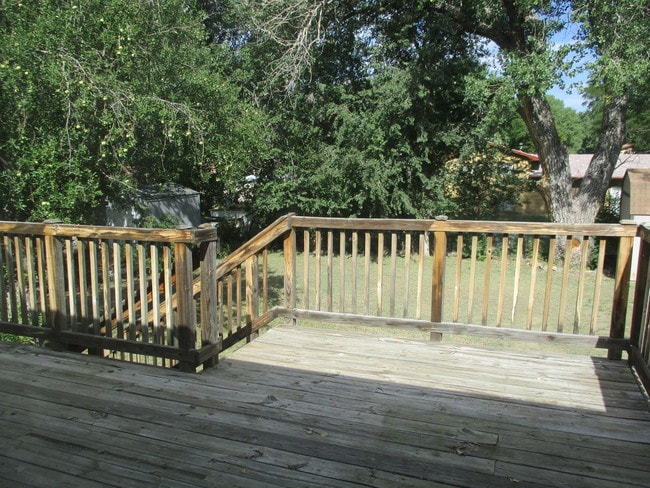 Building Photo - 1006 De La Vista Pl