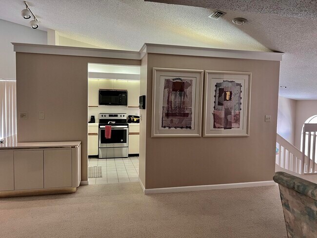 Building Photo - 10678 Ocean Palm Way