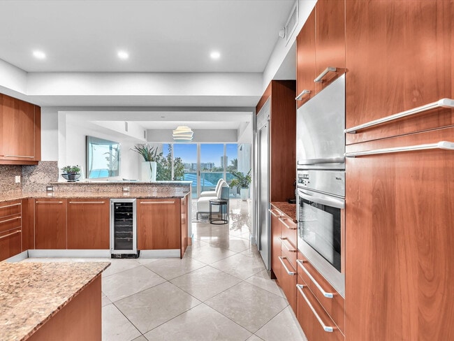 Building Photo - 1600 S Ocean Blvd