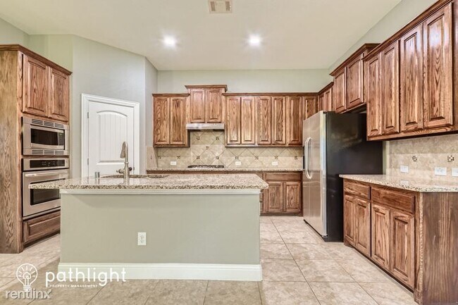 Building Photo - 5 br, 2 bath House - 540 Hunt Farms Road UNIT