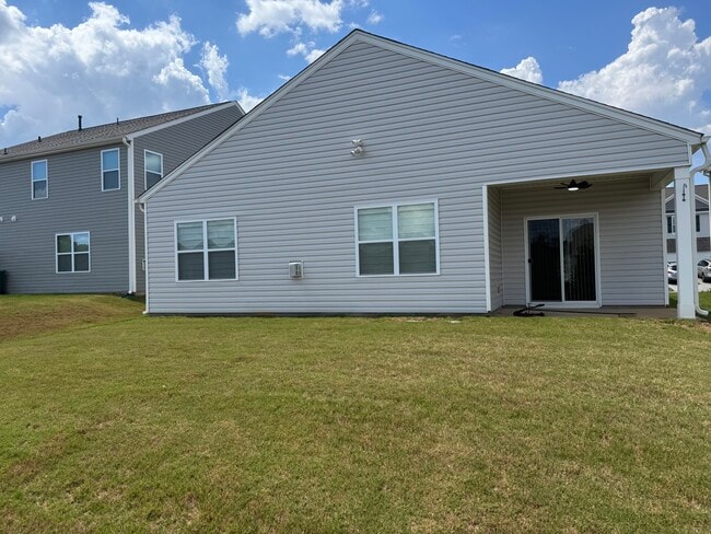 Building Photo - 839 Barlow Ln