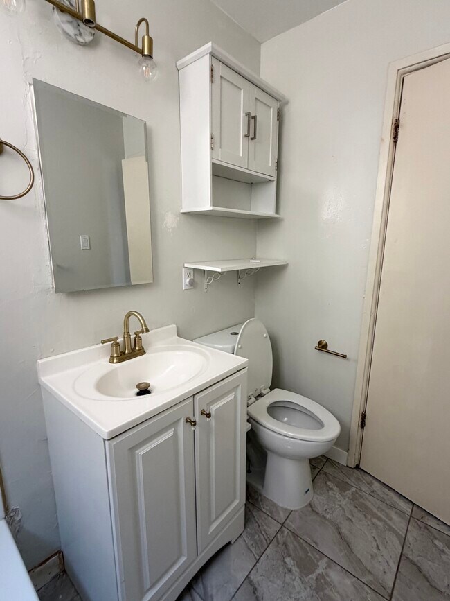 Building Photo - 3506 Falcon Ave