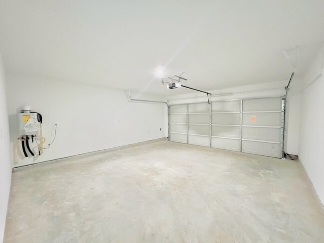 Building Photo - 1379 Diamond Carnation Dr