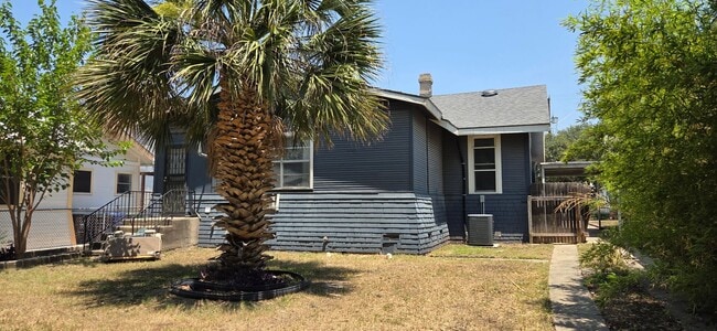 Building Photo - Midtown Charm with a Modern Touch