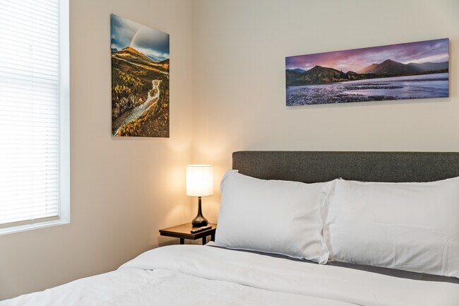 Building Photo - 24 Sawyer St