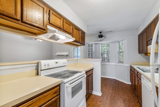 Building Photo - 55 Treasure Key