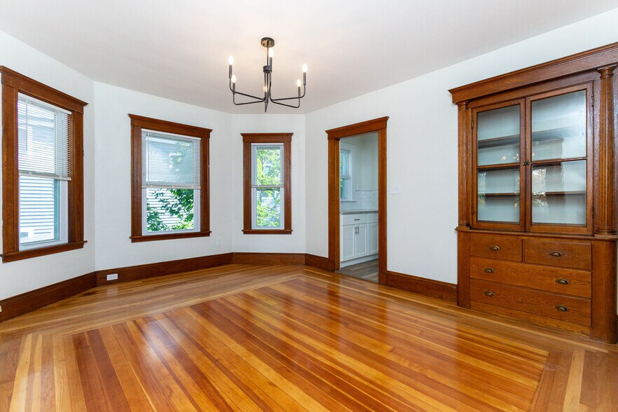 Building Photo - 20 Egerton Rd