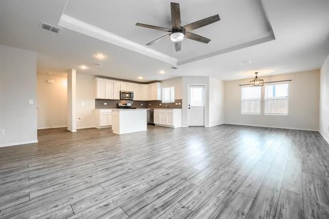 Building Photo - 5549 Cherokee Rose Dr