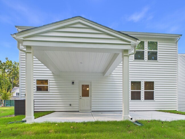 Building Photo - 5637 Bay Rock Rd