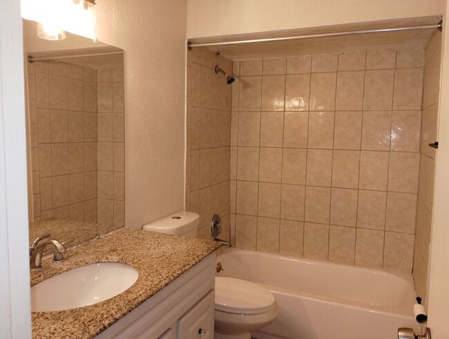 Building Photo - 2-bedroom, 2-bath home offering 1,028 square feet of comfortable living.