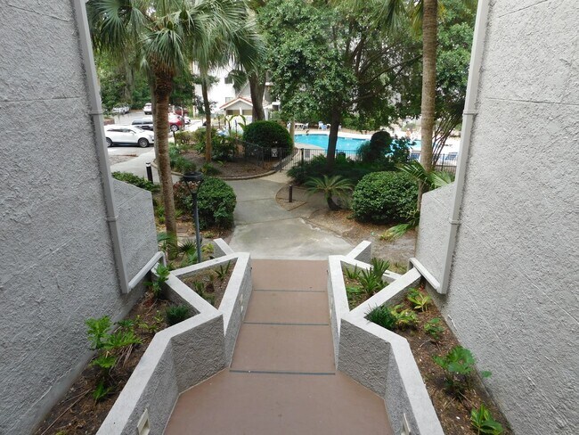 Building Photo - 70 Paddle boat Ln