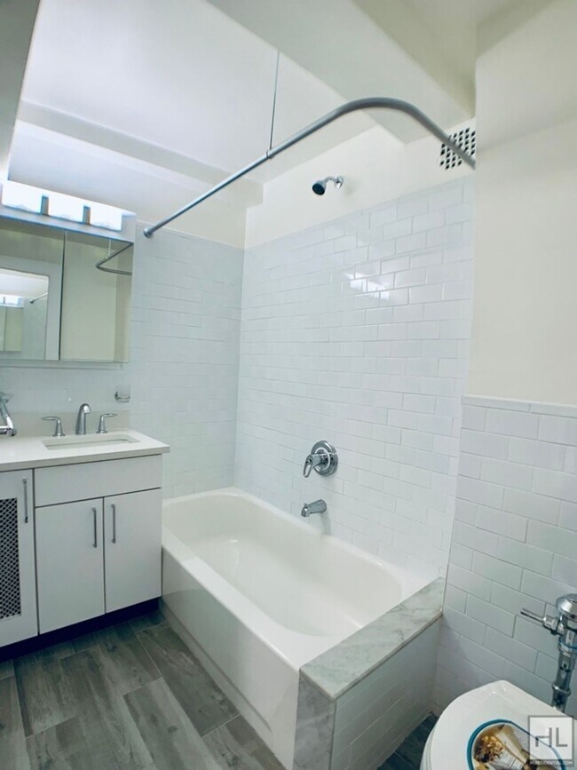 Building Photo - EAST 38 STREET