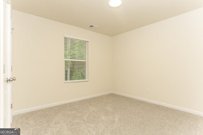 Building Photo - 215 Hamilton Pointe Dr