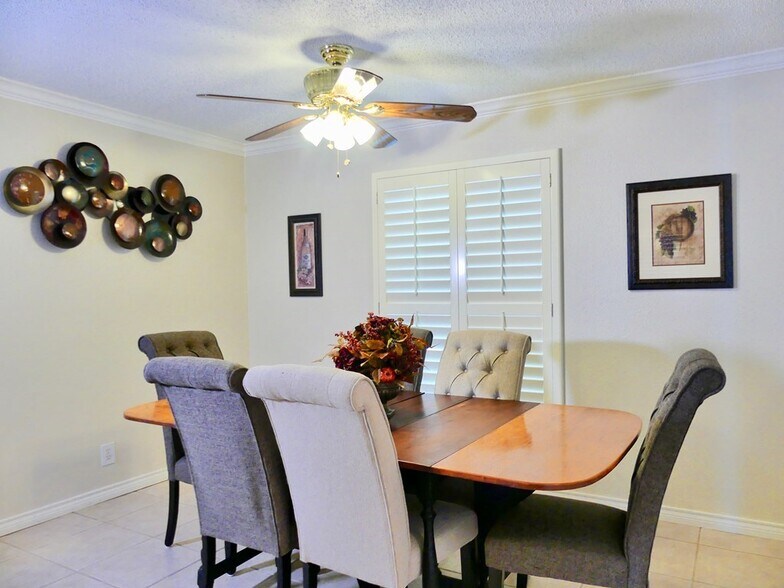 Building Photo - 1312 NW 15th St