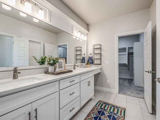 Building Photo - Pool + Deer Creek Schools + 4 bedrooms + 3 car garage + Bonus Room