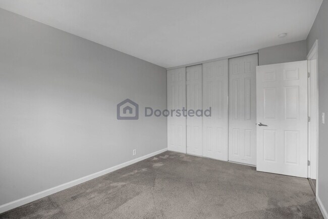 Building Photo - 1492 Via Cancion