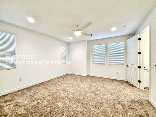 Building Photo - 29564 Monarch Rd