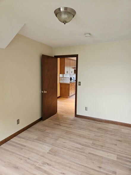 bedroom - 54 Pleasant St