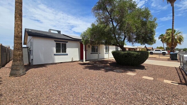 Building Photo - 8012 W Highland Ave
