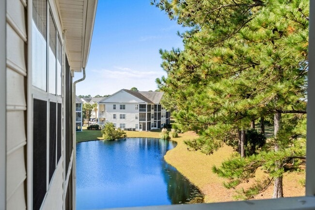 Building Photo - 5000 Windsor Green Way