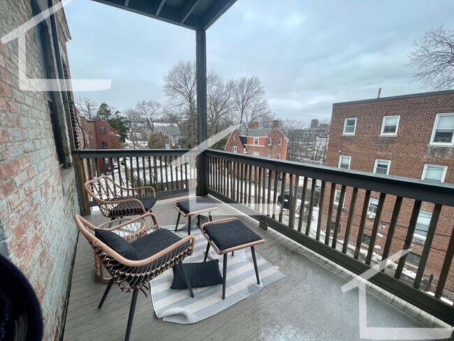 Building Photo - 9/1 Oversized 5BR near BU, Longwood, Kenmo...