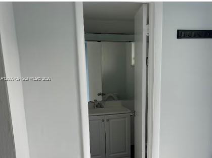 Building Photo - 1701 NE 191st St