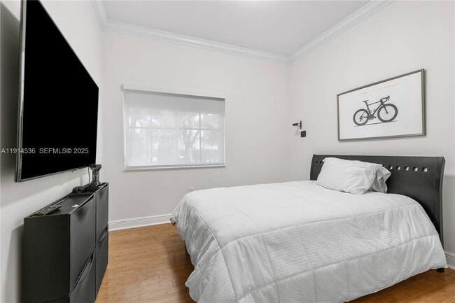 Building Photo - Southwest 136th Terrace, Miami, FL 33186 - 3 BR 2 BA single-family home