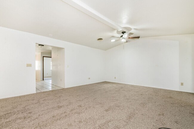 Building Photo - 3103 SW 27th Ave