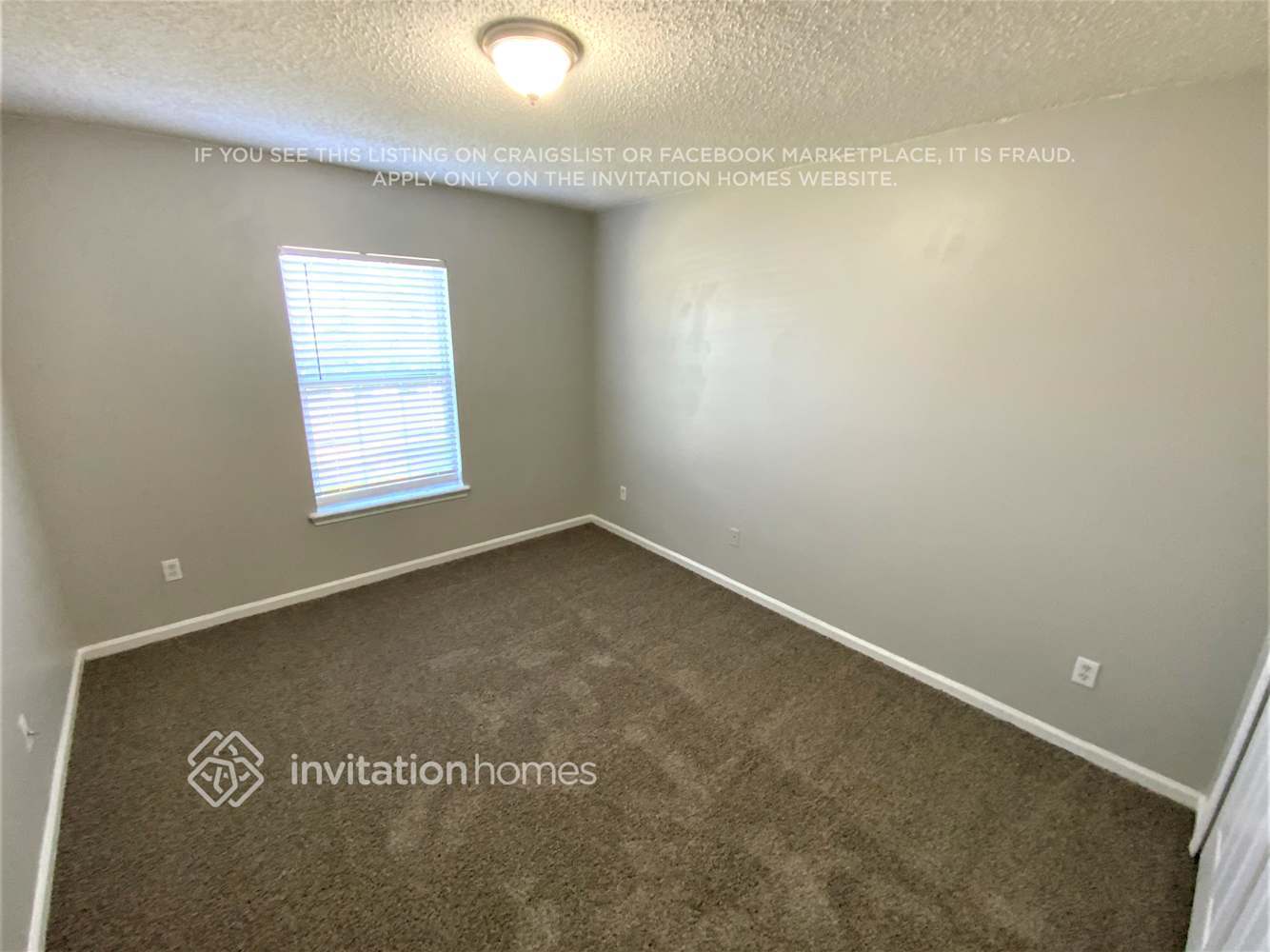 Building Photo - 11279 Chertsey Ln