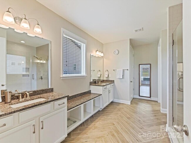 Building Photo - 9528 Horsebit Ln