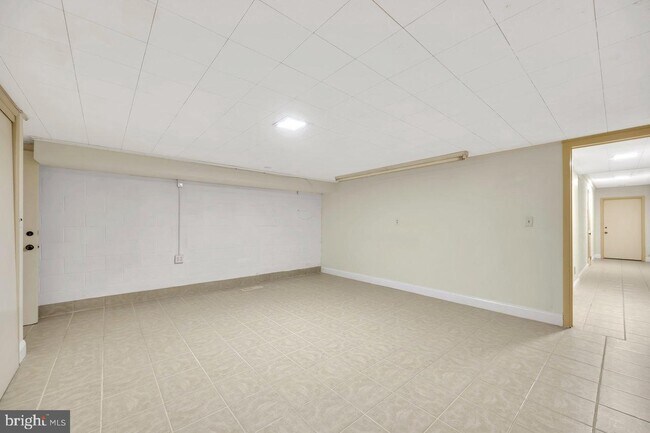 Building Photo - 97 Hardy Dr