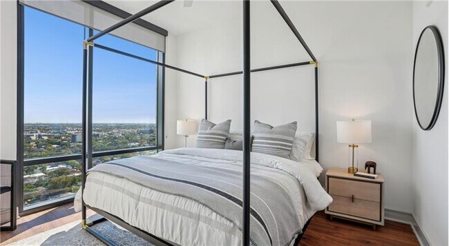 Building Photo - 3410 Yoakum Blvd