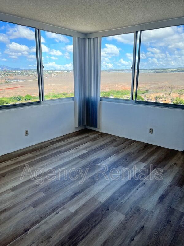 Building Photo - 1060 Kamehameha Hwy