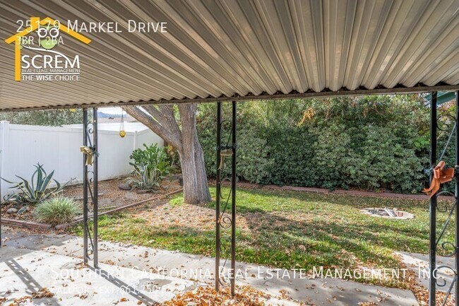 Building Photo - Single Story Three Bedroom Home in Newhall